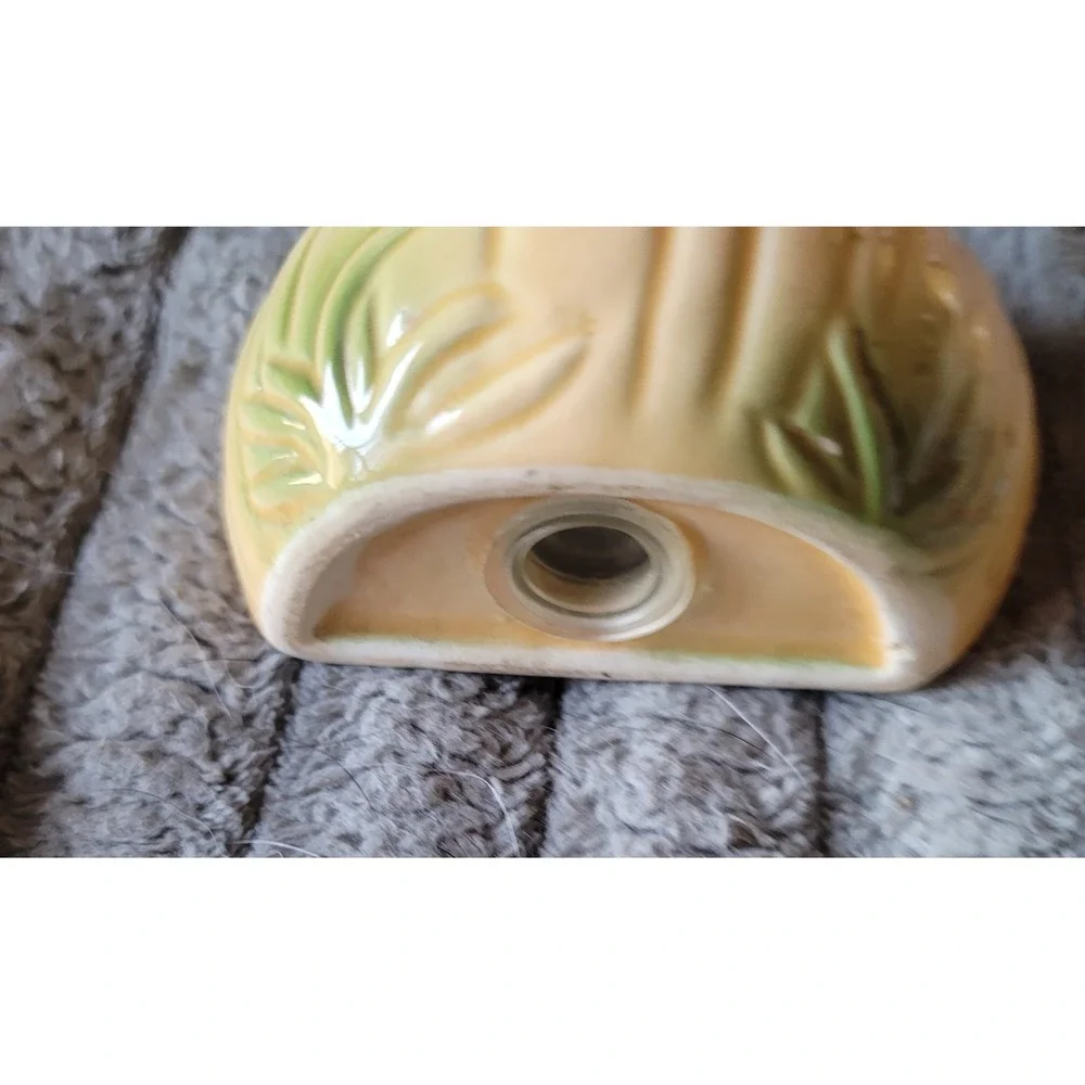 Onion‎ Shaped Salt/Pepper Shaker Side by Side Ceramic Lightweight ONE PIECE ONLY